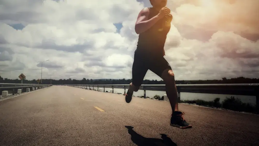 Saúde antes da corrida: como organizar treino, sono, alimentação e recuperação
